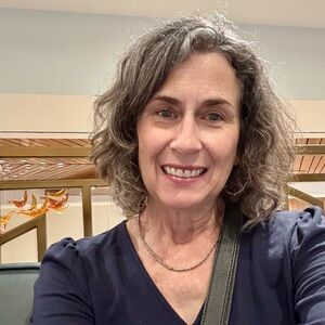 Meet your Posher, Lisa